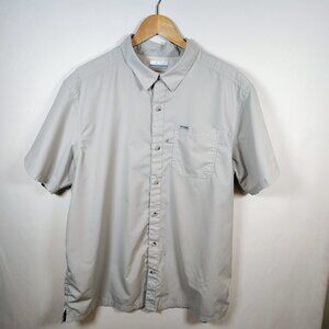 Columbia Omni-Shade PFG Men's XL‎ Gray Button-Down Short Sleeve Shirt